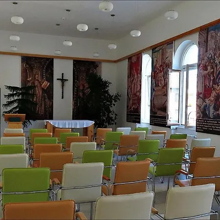 Ciszterci Haz Apartmán Baja